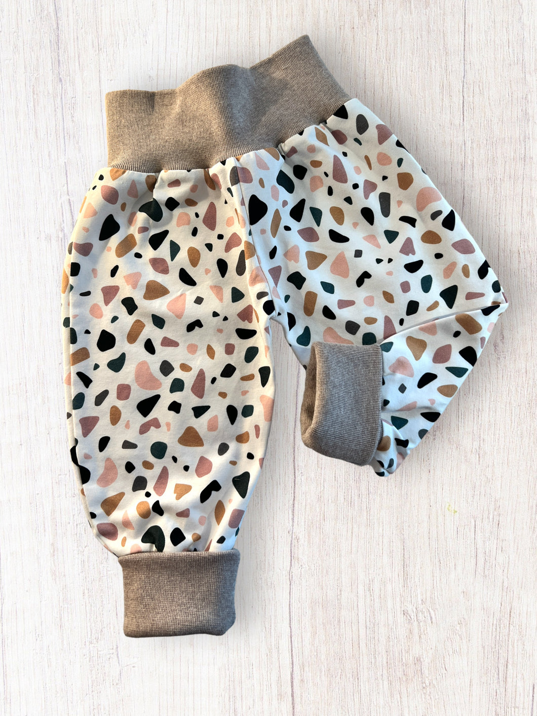 Pumphose mit Mosaik